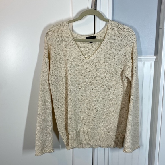 J. Crew Sweaters - J. Crew Women's‎ Flare Sleeve Swing Knit Sweater Ivory V-Neck style H7152 medium